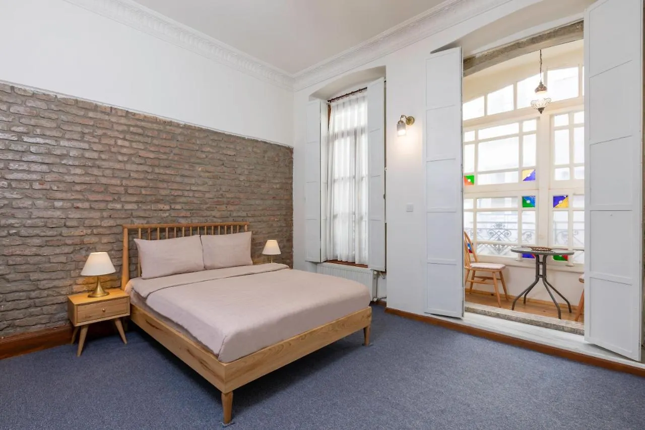 9 Pera Apartment Istanbul Turkey